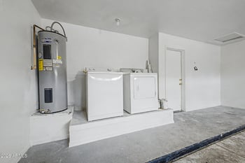 134 Desert Ln, Phoenix, AZ 85041