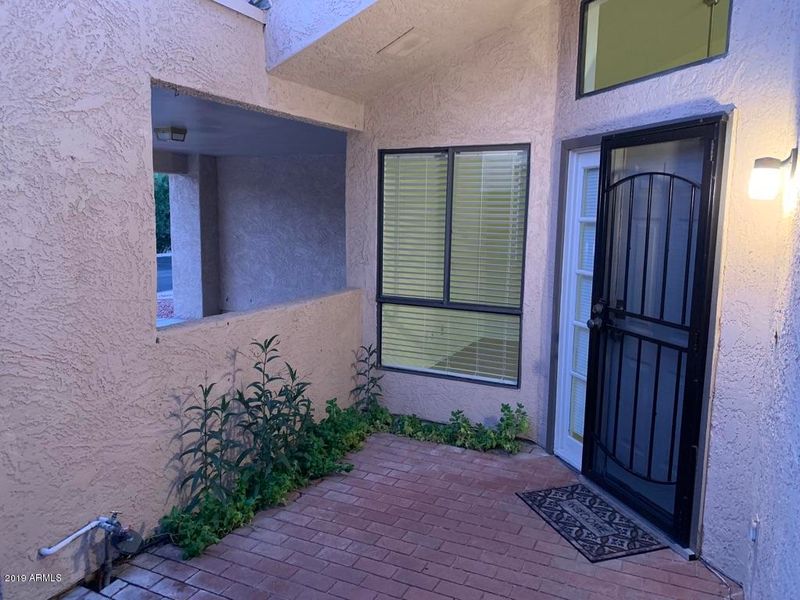 134 E Coral Gables Dr, Phoenix, AZ 85022