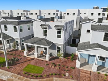 134 Holcomb Ln, Phoenix, AZ 85003