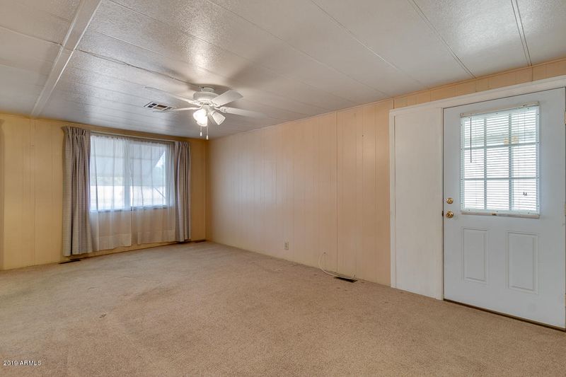 134 S 56th St, Mesa, AZ 85206