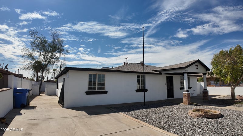 1340 38th Dr, Phoenix, AZ 85009