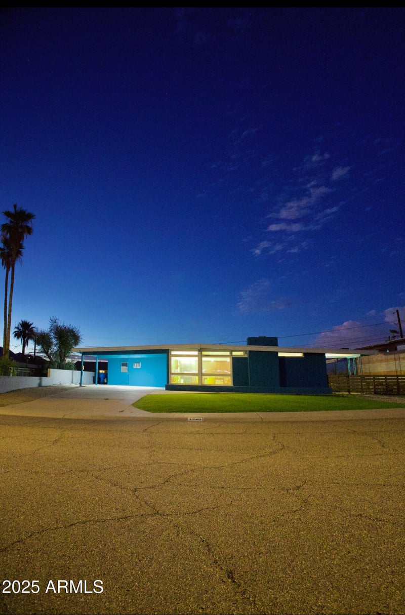 1340 Golden Ln, Phoenix, AZ 85020