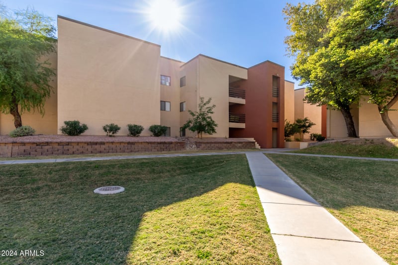 1340 Recker Rd #131, Mesa, AZ 85205