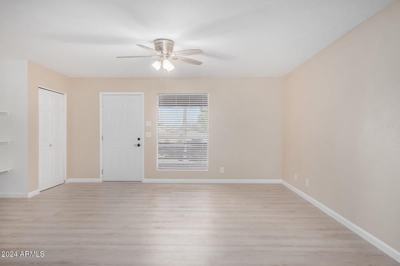 1340 Recker Rd #256, Mesa, AZ 85205