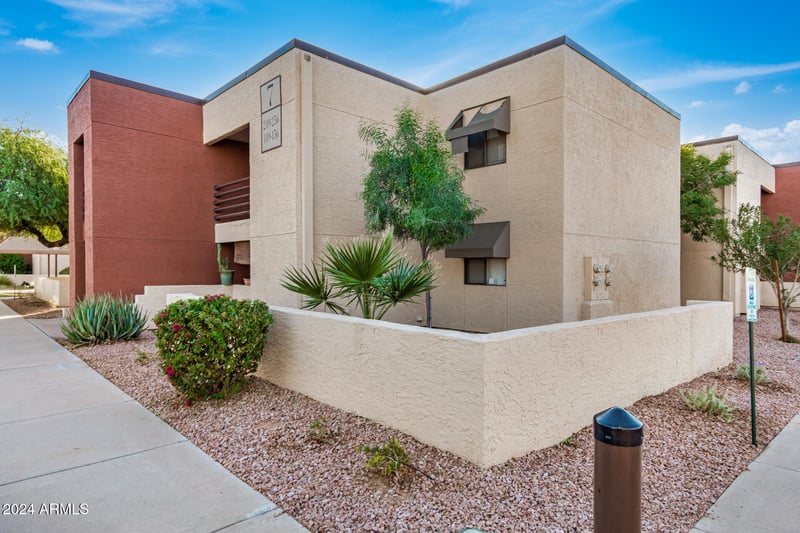 1340 Recker Rd #256, Mesa, AZ 85205