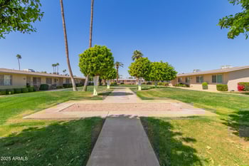 13401 108th Dr, Sun City, AZ 85351