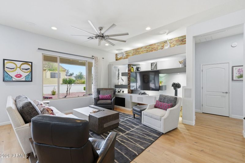 13402 W Cabrillo Dr, Sun City West, AZ 85375