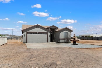 13408 210th Ln, Buckeye, AZ 85326