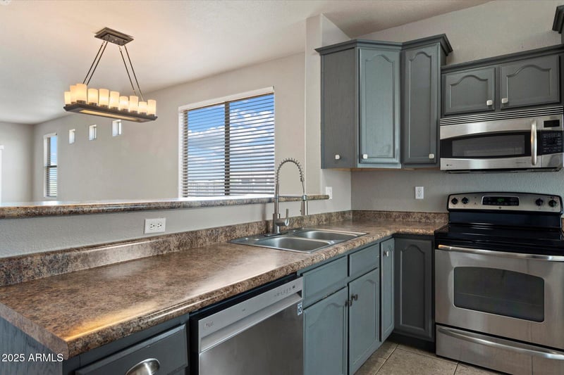 13408 210th Ln, Buckeye, AZ 85326