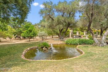 1341 Gardenia Dr, Phoenix, AZ 85020