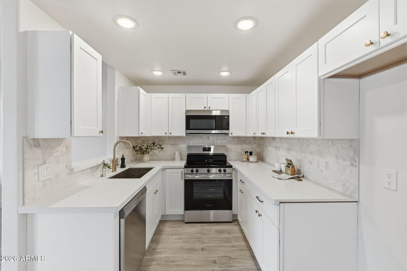 13415 N 20th St #8, Phoenix, AZ 85022
