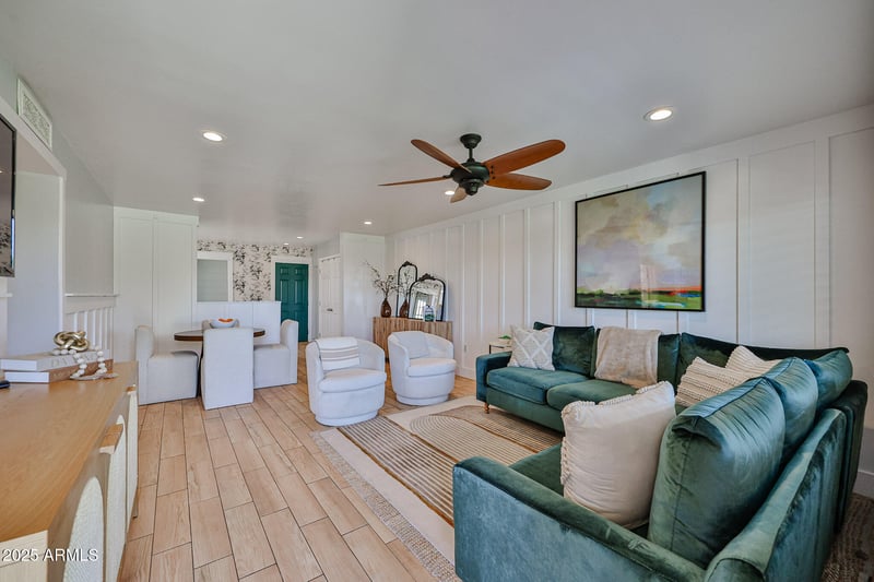 13417 N 111th Ave, Sun City, AZ 85351