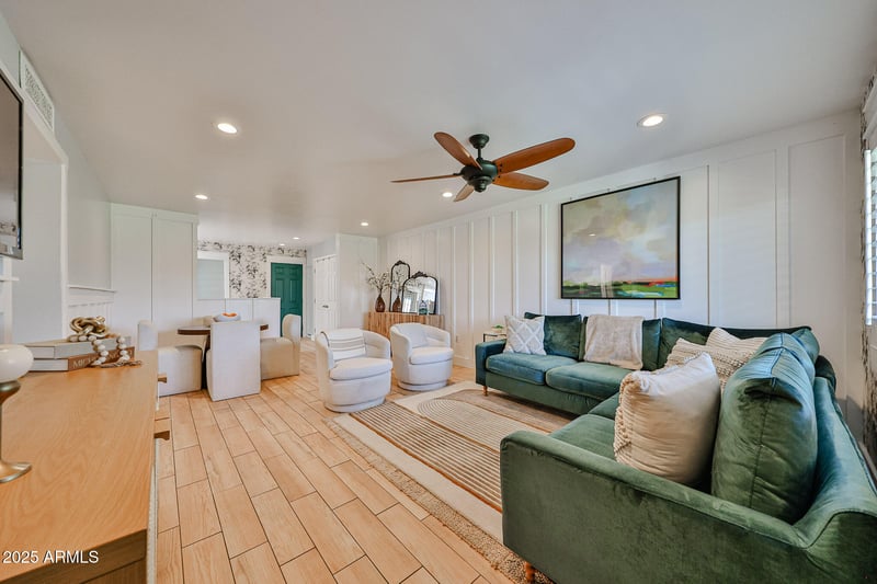 13417 N 111th Ave, Sun City, AZ 85351