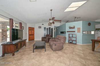 13417 N 53rd Dr, Glendale, AZ 85304