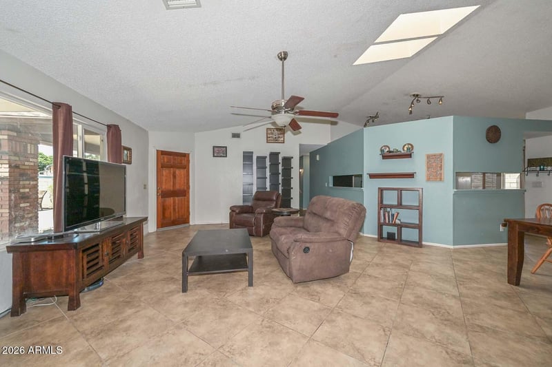 13417 N 53rd Dr, Glendale, AZ 85304