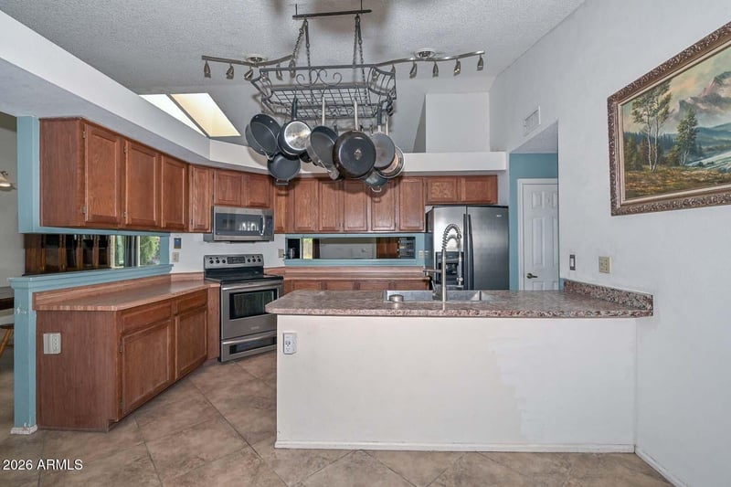 13417 N 53rd Dr, Glendale, AZ 85304