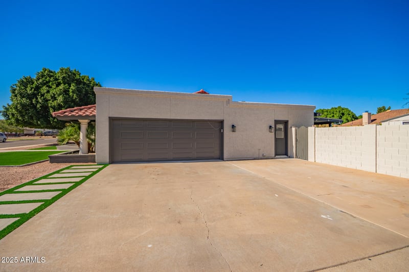 1342 Kramer Cir, Mesa, AZ 85203