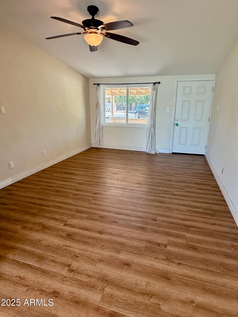 1342 Nancy Ln, Phoenix, AZ 85042