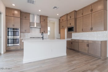 1342 Prescott St, Gilbert, AZ 85298