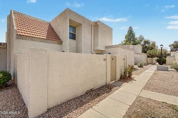 1342 W Emerald Ave #403, Mesa, AZ 85202