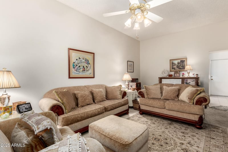 13420 Emberwood Dr, Sun City, AZ 85351