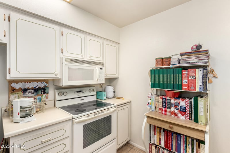 13420 Emberwood Dr, Sun City, AZ 85351