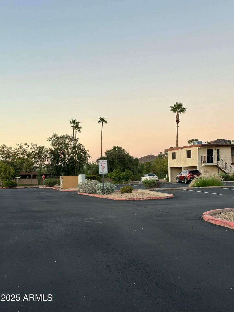 13421 8th St, Phoenix, AZ 85022