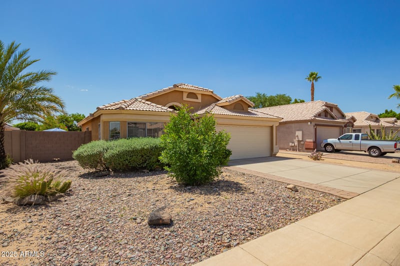 13421 Ocotillo Ln, Surprise, AZ 85374