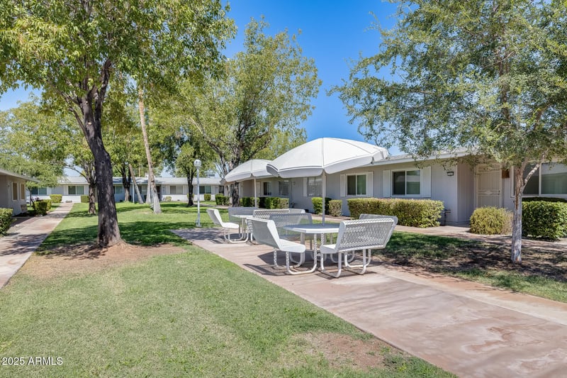 13428 108th Dr, Sun City, AZ 85351