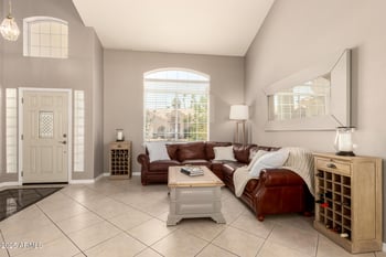 1343 Amberwood Dr, Phoenix, AZ 85048