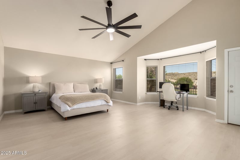 1343 Amberwood Dr, Phoenix, AZ 85048