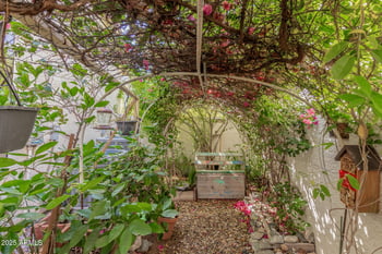 1343 Amberwood Dr, Phoenix, AZ 85048