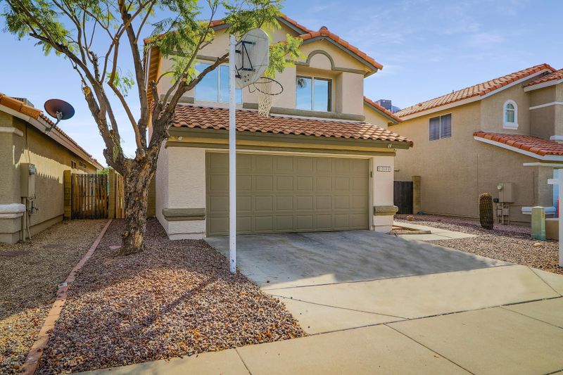 1343 E Helena Dr, Phoenix, AZ 85022