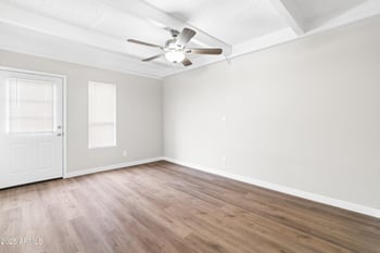 1343 Pierson St, Phoenix, AZ 85014