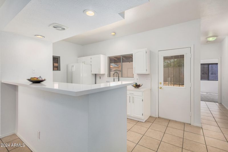 1343 E Saint Anne Ave, Phoenix, AZ 85042