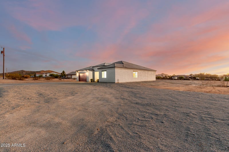13430 Garnet Rd, Buckeye, AZ 85326