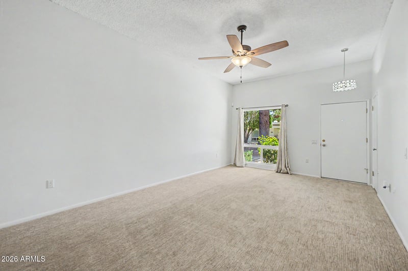 13435 Emberwood Dr, Sun City, AZ 85351