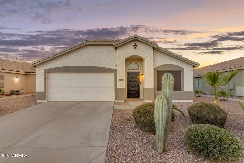 13438 Redfield Rd, Surprise, AZ 85379