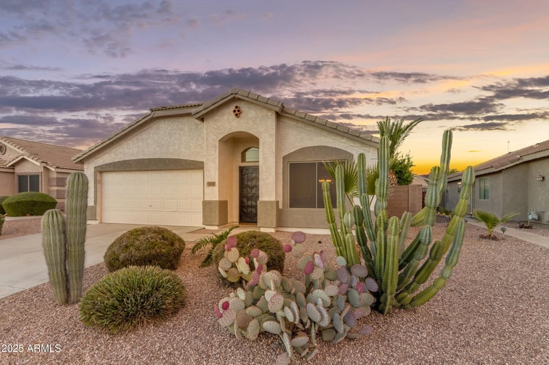 13438 Redfield Rd, Surprise, AZ 85379