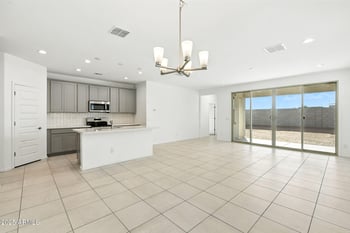 1344 215th Ln, Buckeye, AZ 85326