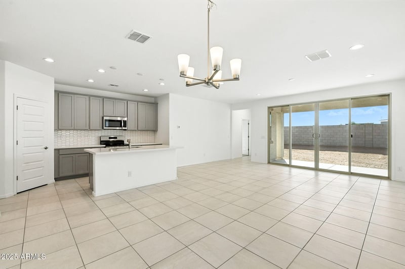1344 215th Ln, Buckeye, AZ 85326