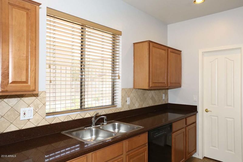 1344 E Dunbar Dr, Phoenix, AZ 85042