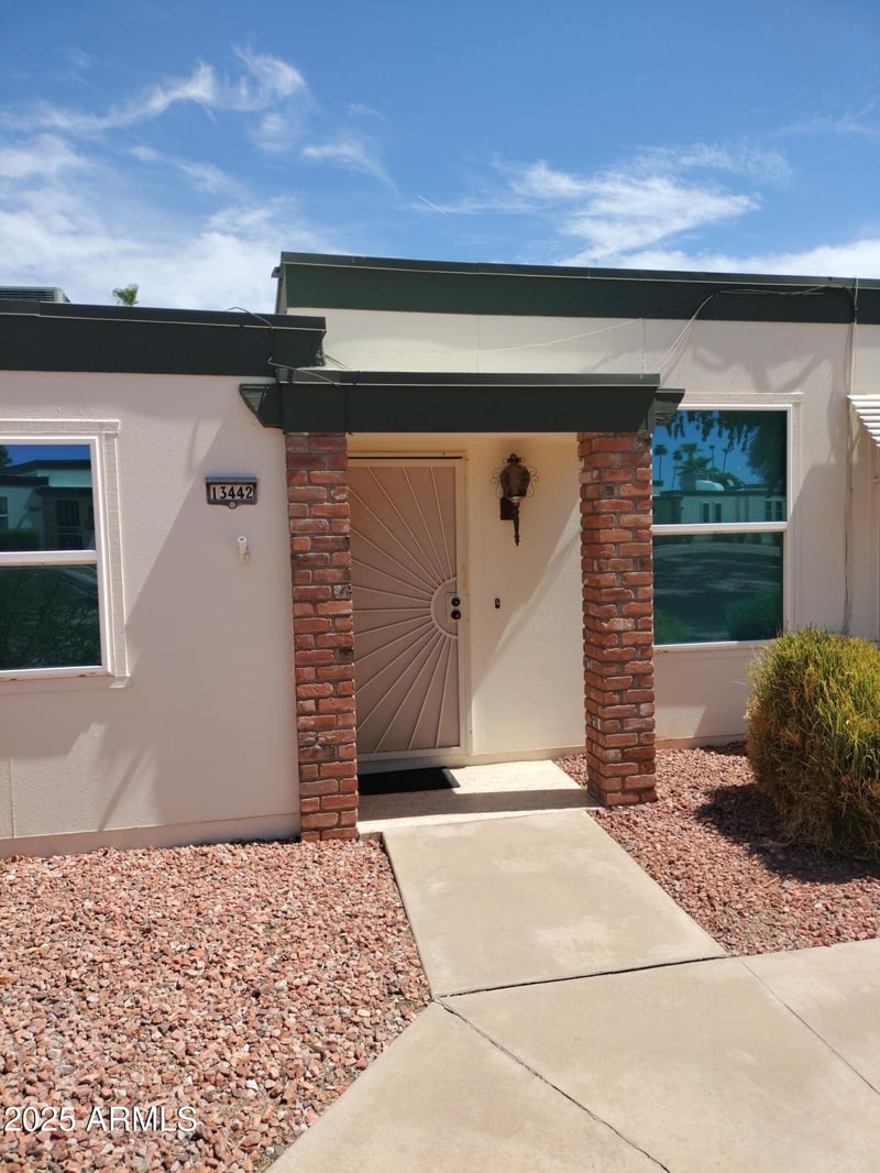 13442 Emberwood Dr, Sun City, AZ 85351