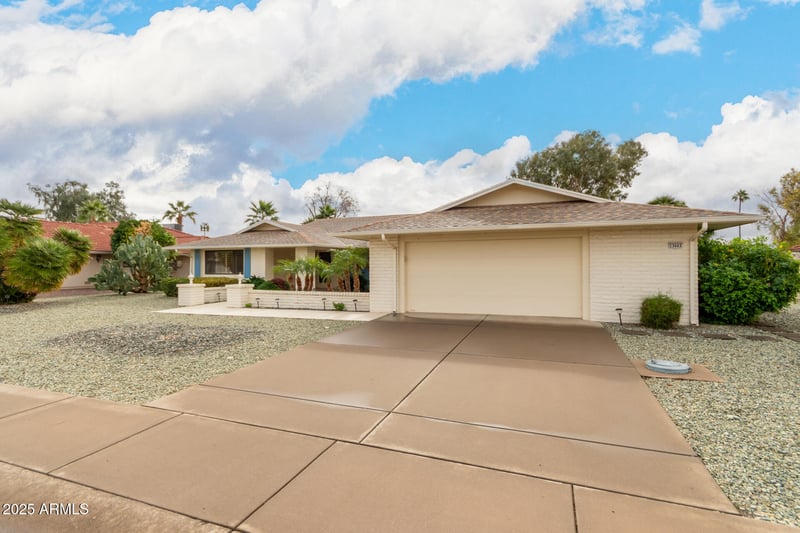 13443 Gable Hill Dr, Sun City West, AZ 85375