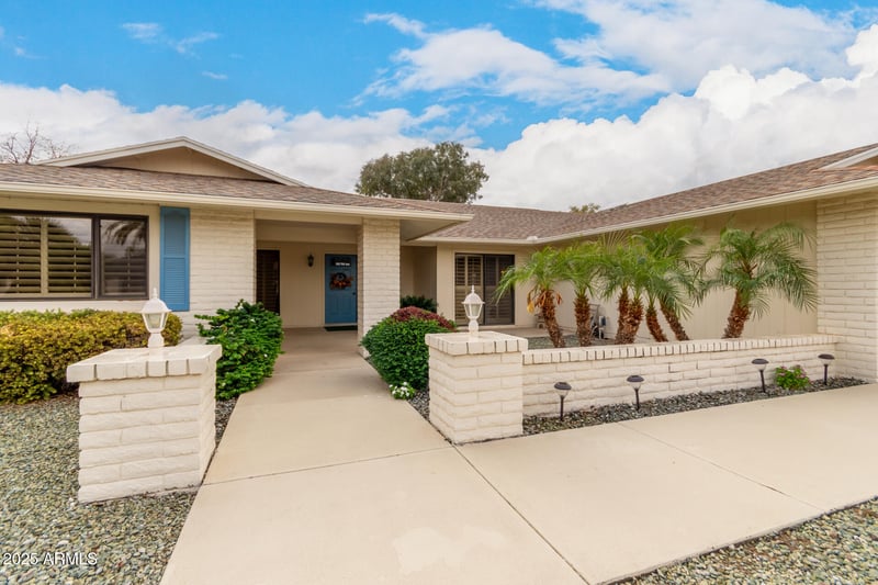 13443 Gable Hill Dr, Sun City West, AZ 85375