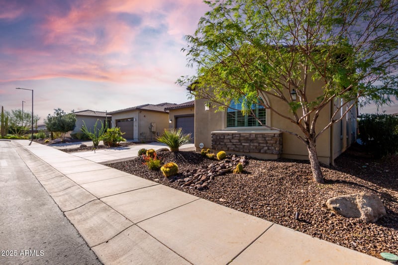 13448 Miner Trl, Peoria, AZ 85383