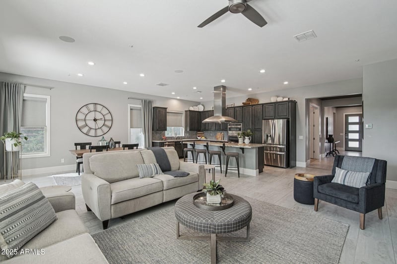 13453 Evergreen Ter, Peoria, AZ 85383