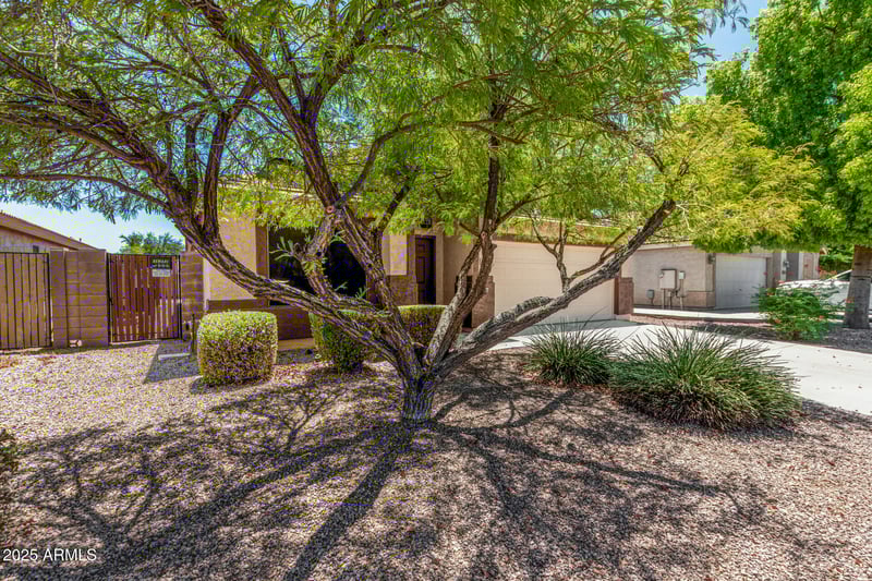 13457 Watson Ln, Surprise, AZ 85379