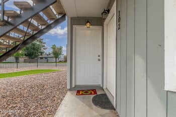 1346 Mountain View Rd #102, Phoenix, AZ 85020