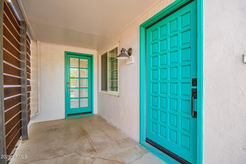 1346 Palm Ln, Phoenix, AZ 85006